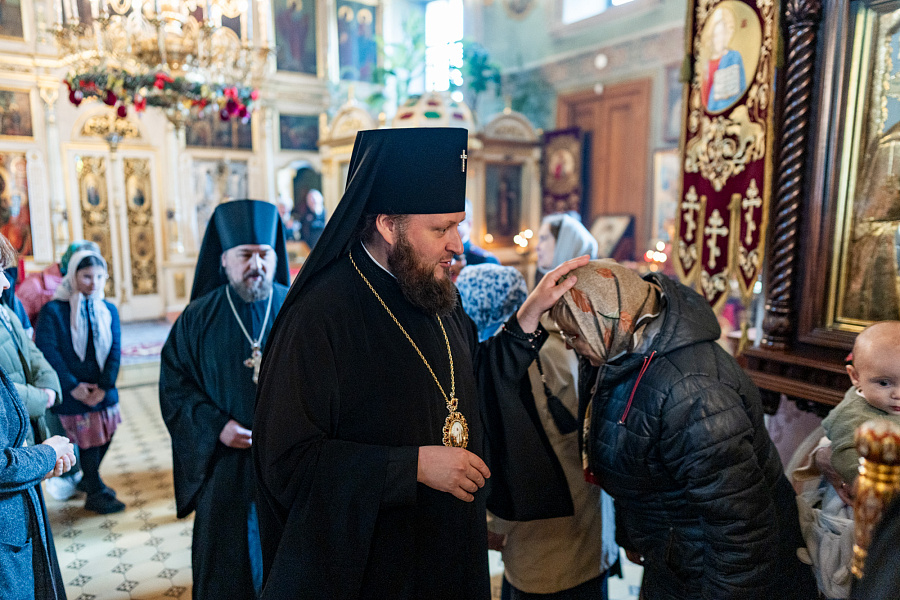 Божественная литургия в храме Преображения Господня погоста Старый Спас деревни Легчищево м.о. Чехов